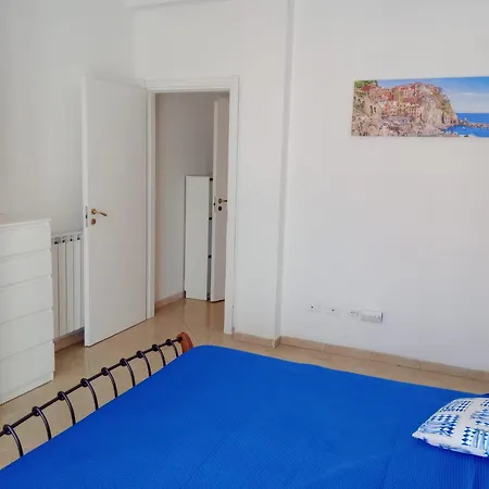 A Due Passi Da * וצאנו ליגורה